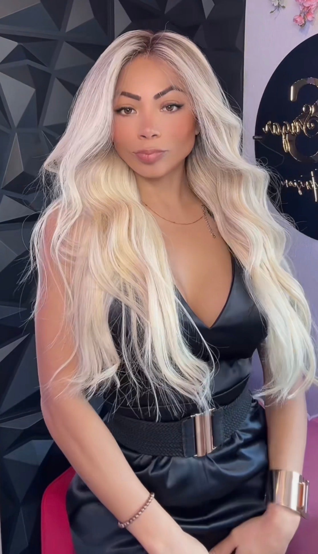 DOMINIKA